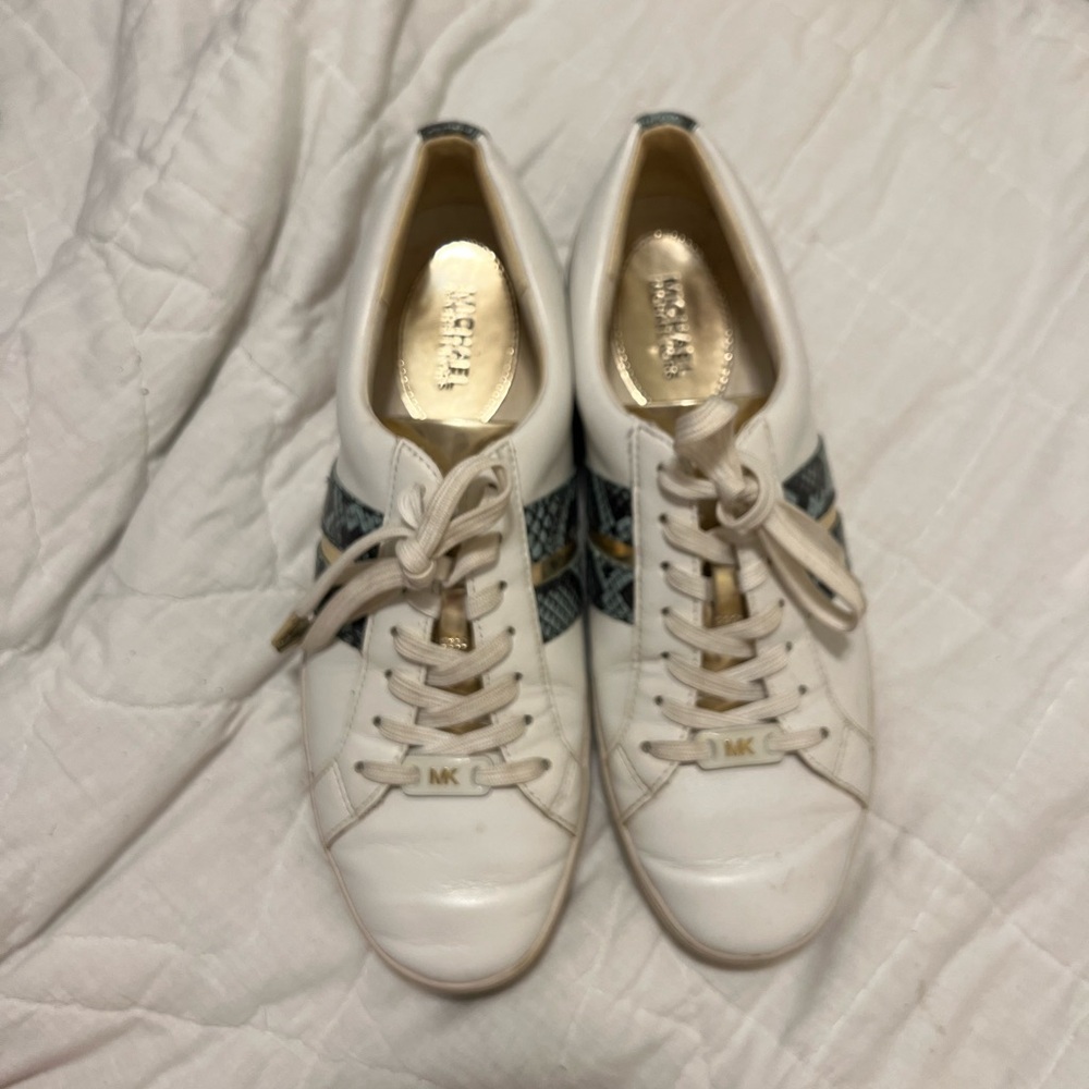 Michael Kors White and Gold Sneakers with Sleek Design - Picture 3 of 3